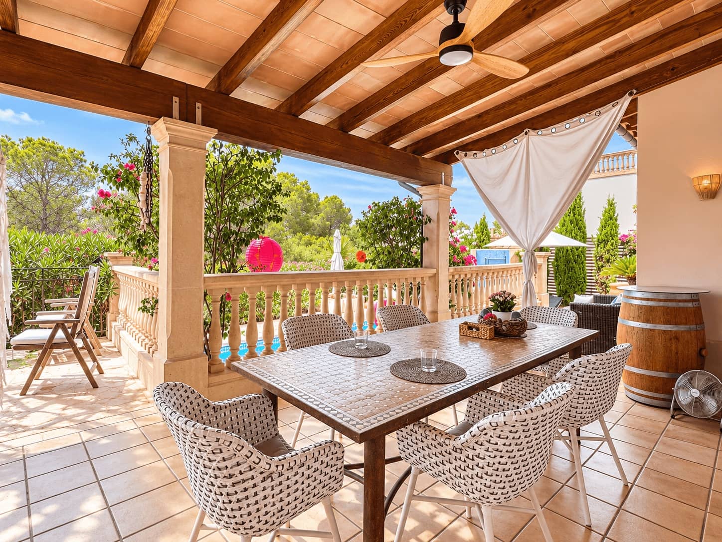Chalet de 3 habitaciones en Santanyí en venta con piscina garaje - 1.090.000 € (Ref: 10187251)