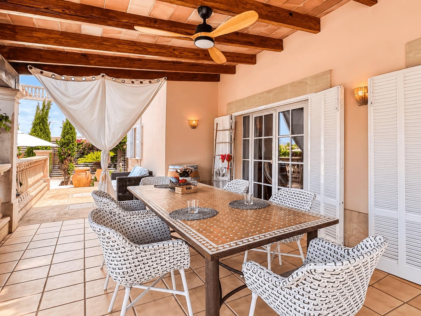 Chalet de 3 habitaciones en Santanyí en venta con piscina garaje - 1.090.000 € (Ref: 10187251)