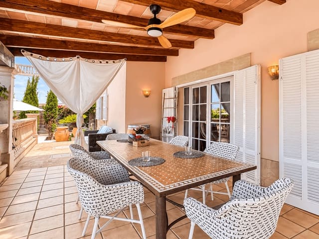 Chalet de 3 habitaciones en Santanyí en venta con piscina garaje - 1.090.000 € (Ref: 10187251)