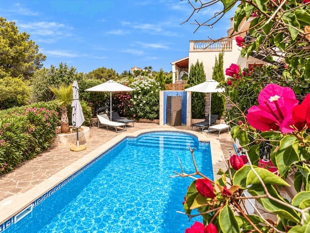Chalet de 3 habitaciones en Santanyí en venta con piscina garaje - 1.090.000 € (Ref: 10187251)
