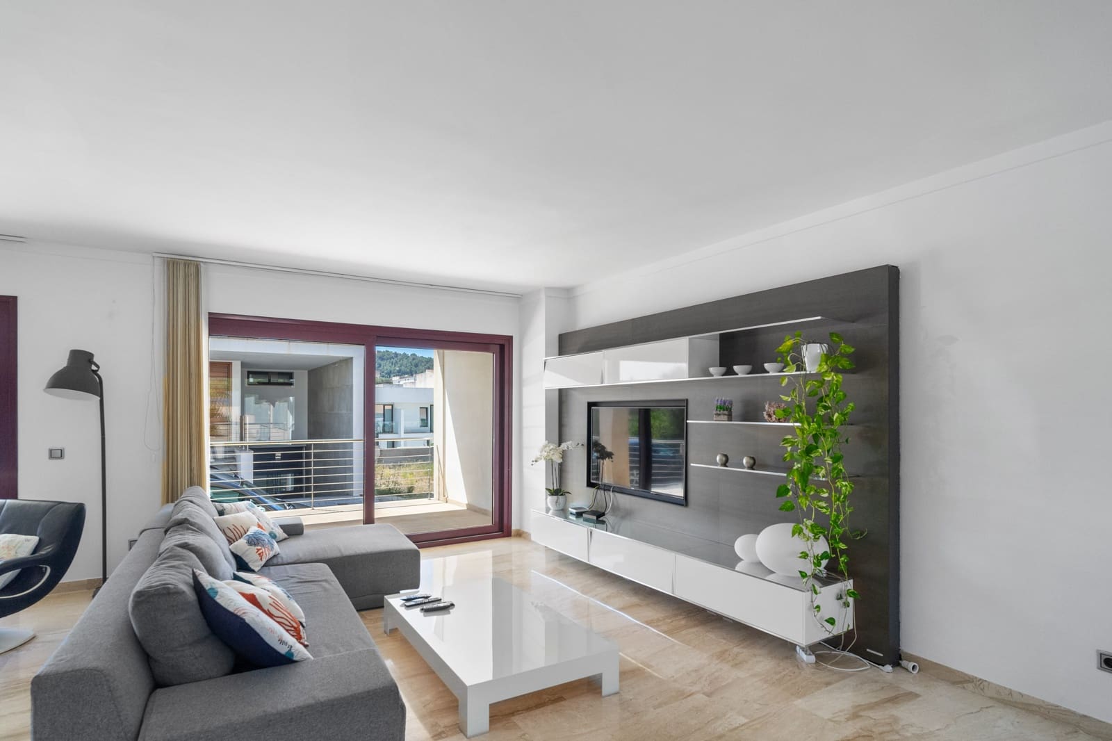 4 sypialnia Willa na sprzedaż w Felanitx z basenem garażem - 995 000 € (Ref: 8523663)