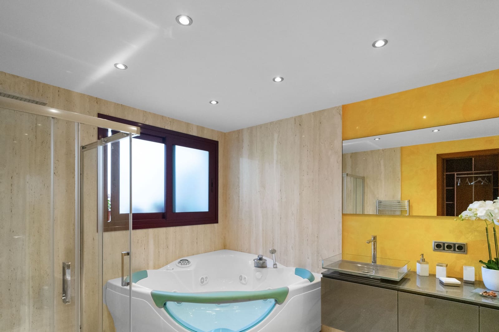 4 sypialnia Willa na sprzedaż w Felanitx z basenem garażem - 995 000 € (Ref: 8523663)