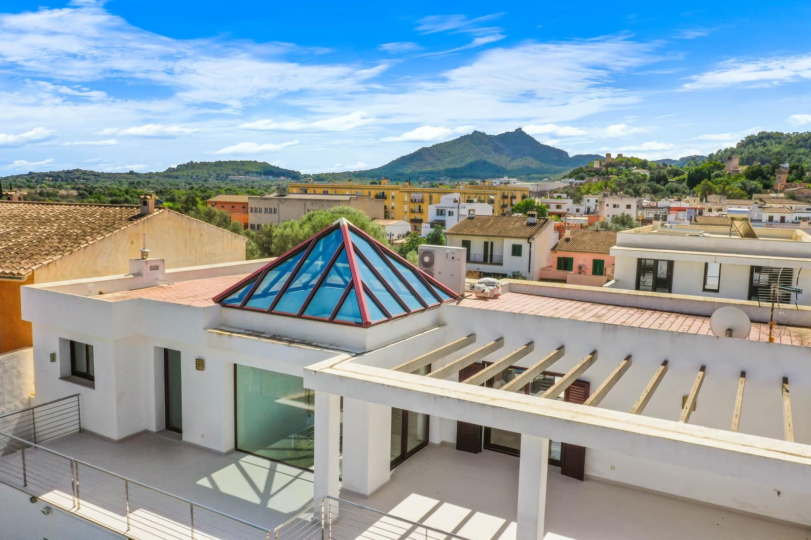 4 sypialnia Willa na sprzedaż w Felanitx z basenem garażem - 995 000 € (Ref: 8523663)