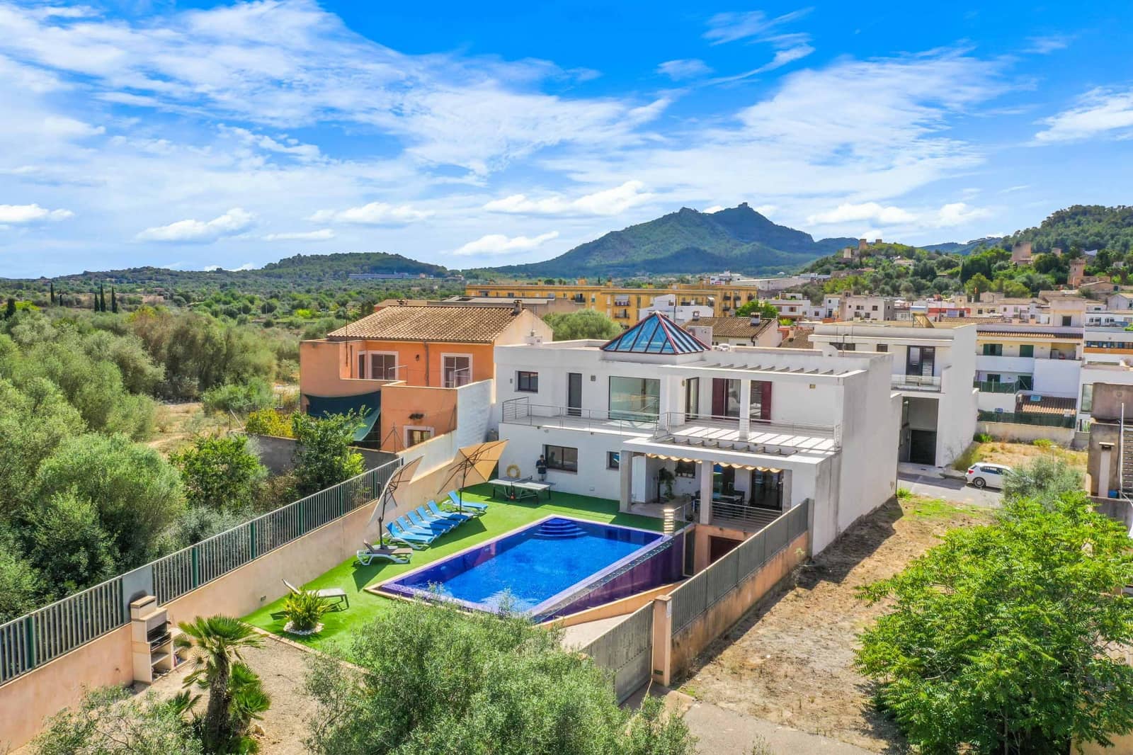 4 sypialnia Willa na sprzedaż w Felanitx z basenem garażem - 995 000 € (Ref: 8523663)