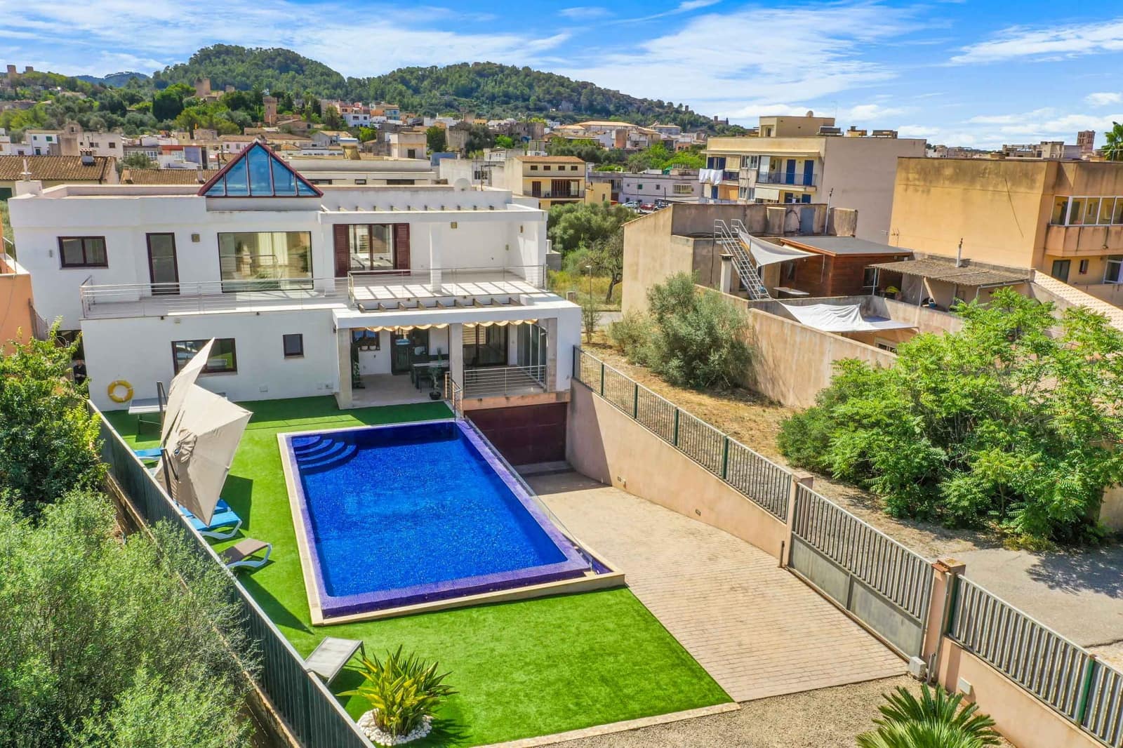 4 sypialnia Willa na sprzedaż w Felanitx z basenem garażem - 995 000 € (Ref: 8523663)