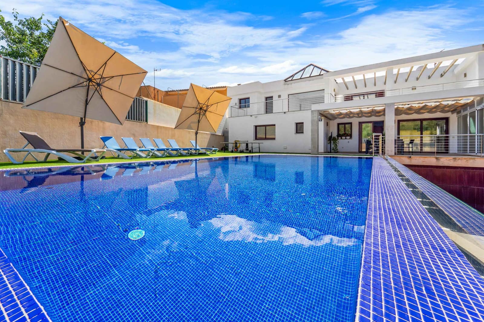 4 sypialnia Willa na sprzedaż w Felanitx z basenem garażem - 995 000 € (Ref: 8523663)