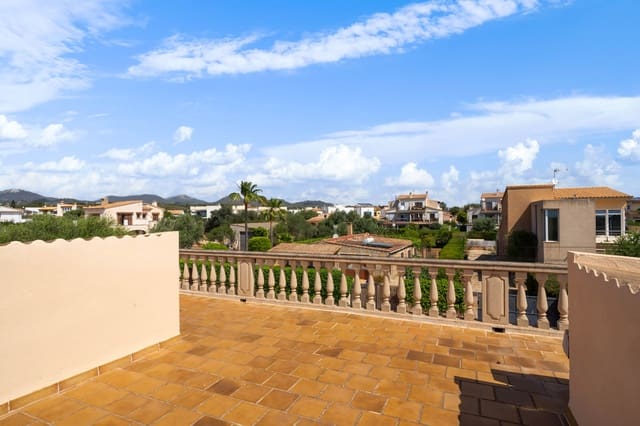 4 soveværelse Villa til salg i Portocolom, Felanitx med swimmingpool garage - € 1.300.000 (Ref: 8523721)