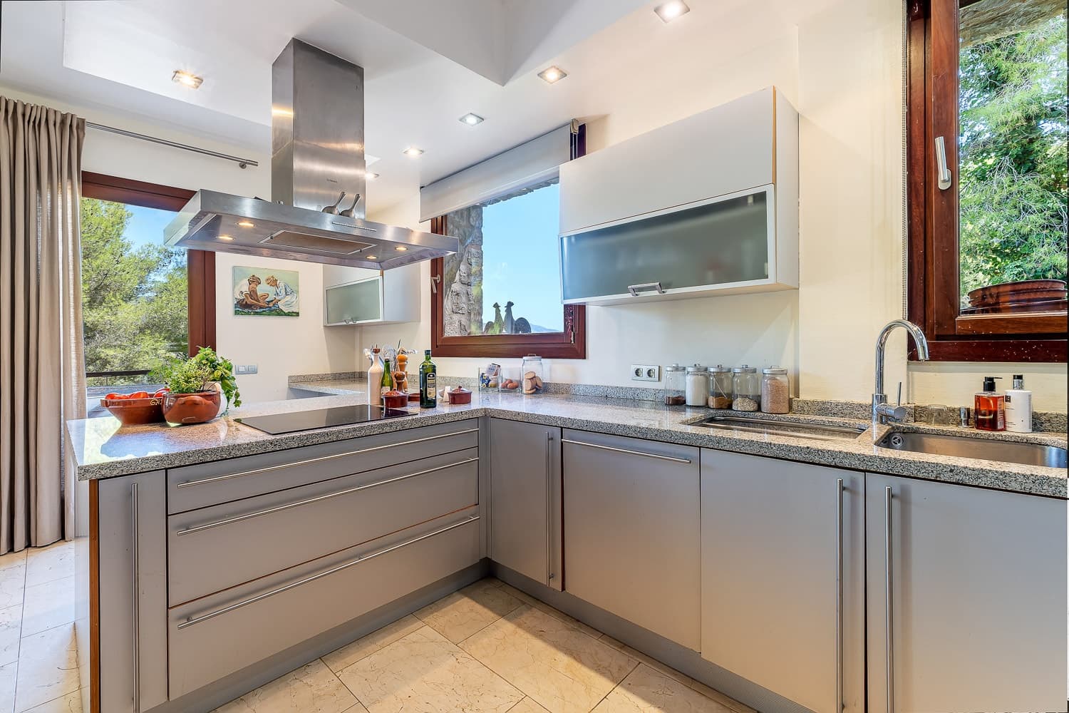 5 soveværelse Villa til salg i Son Vida med swimmingpool garage - € 2.750.000 (Ref: 8523728)