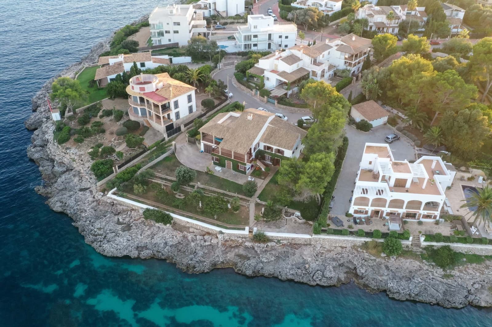 7 bedroom Villa for sale in Portocolom with garage - € 3,600,000 (Ref: 8523740)