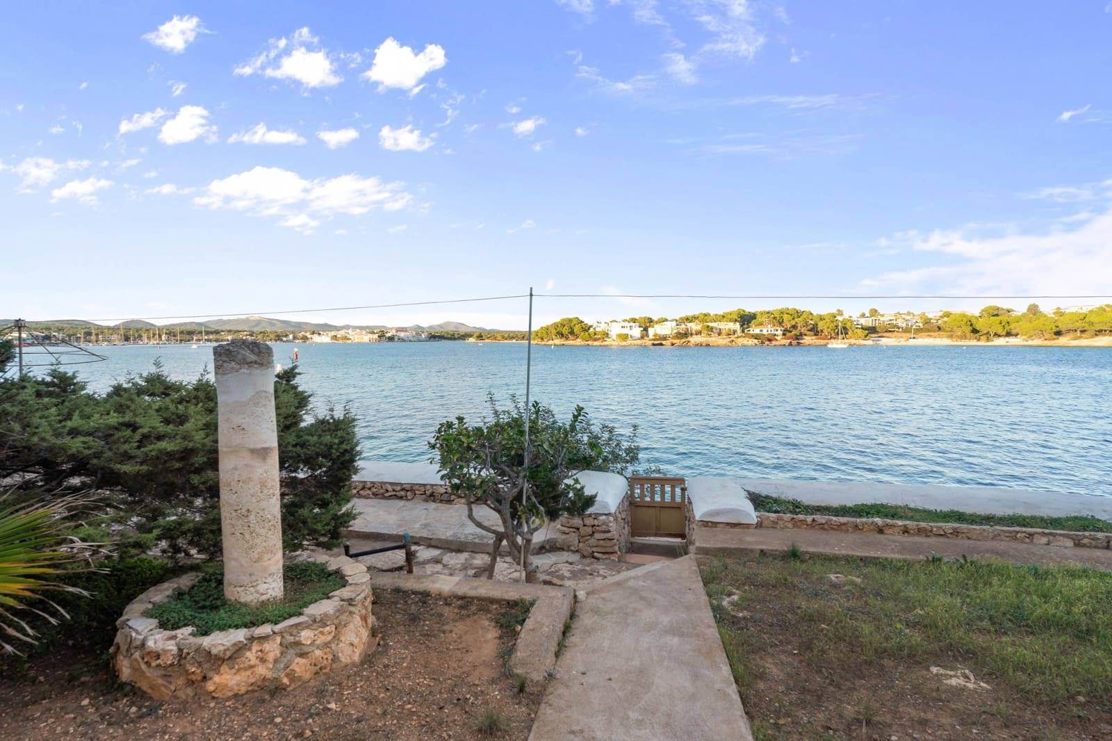 7 bedroom Villa for sale in Portocolom with garage - € 3,600,000 (Ref: 8523740)