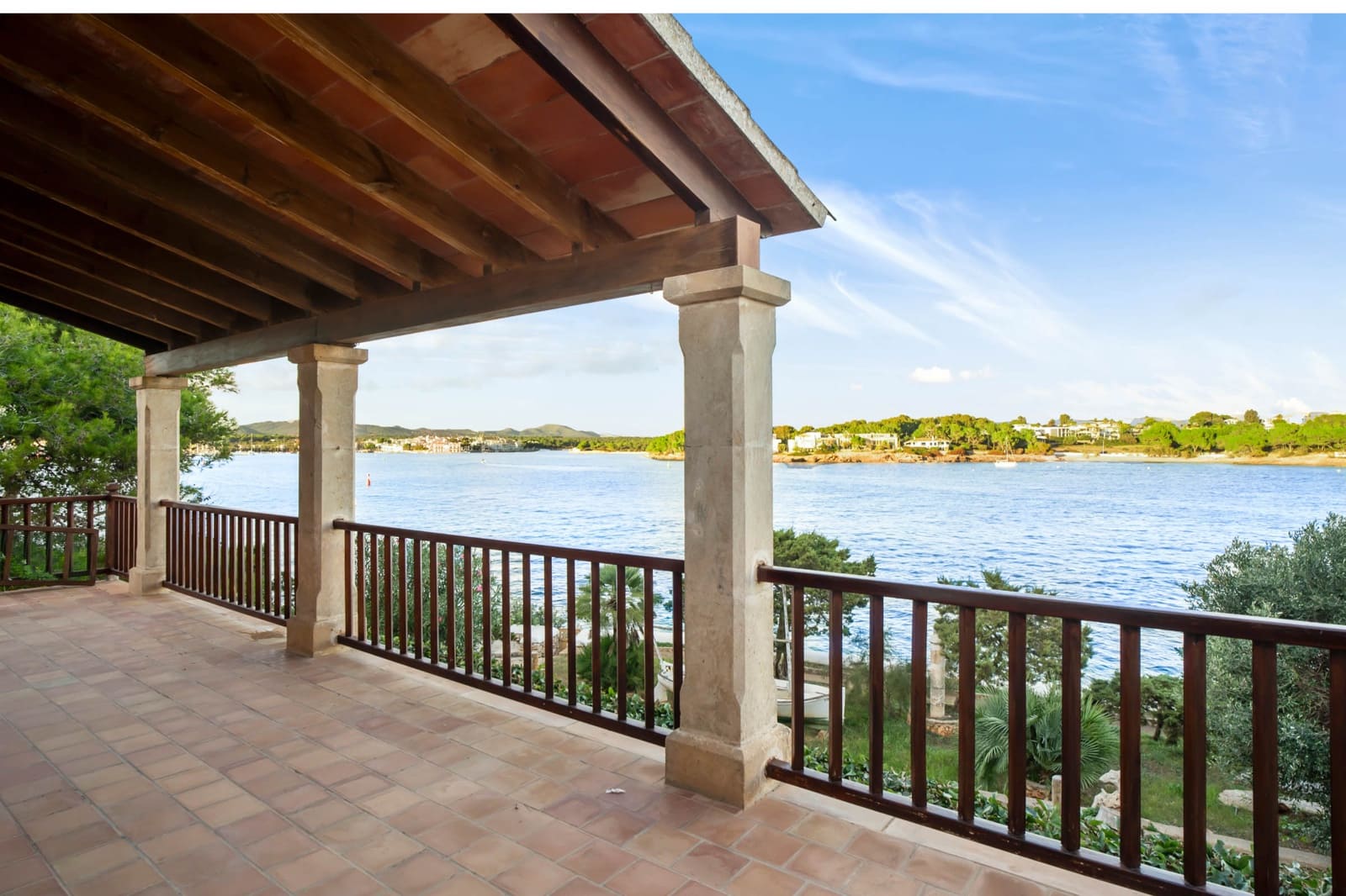 7 bedroom Villa for sale in Portocolom with garage - € 3,600,000 (Ref: 8523740)