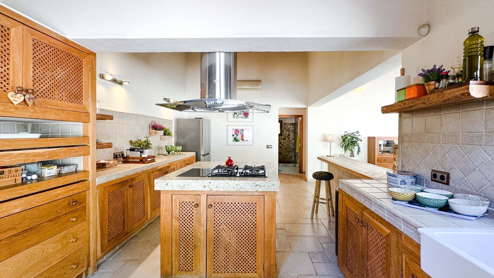 4 soveværelse Finca/Landehus til salg i Santa Ponsa med swimmingpool garage - € 1.995.000 (Ref: 8529987)