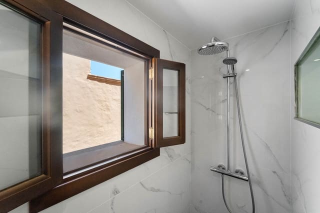 2 bedroom Apartment for sale in Felanitx - € 425,000 (Ref: 8530025)