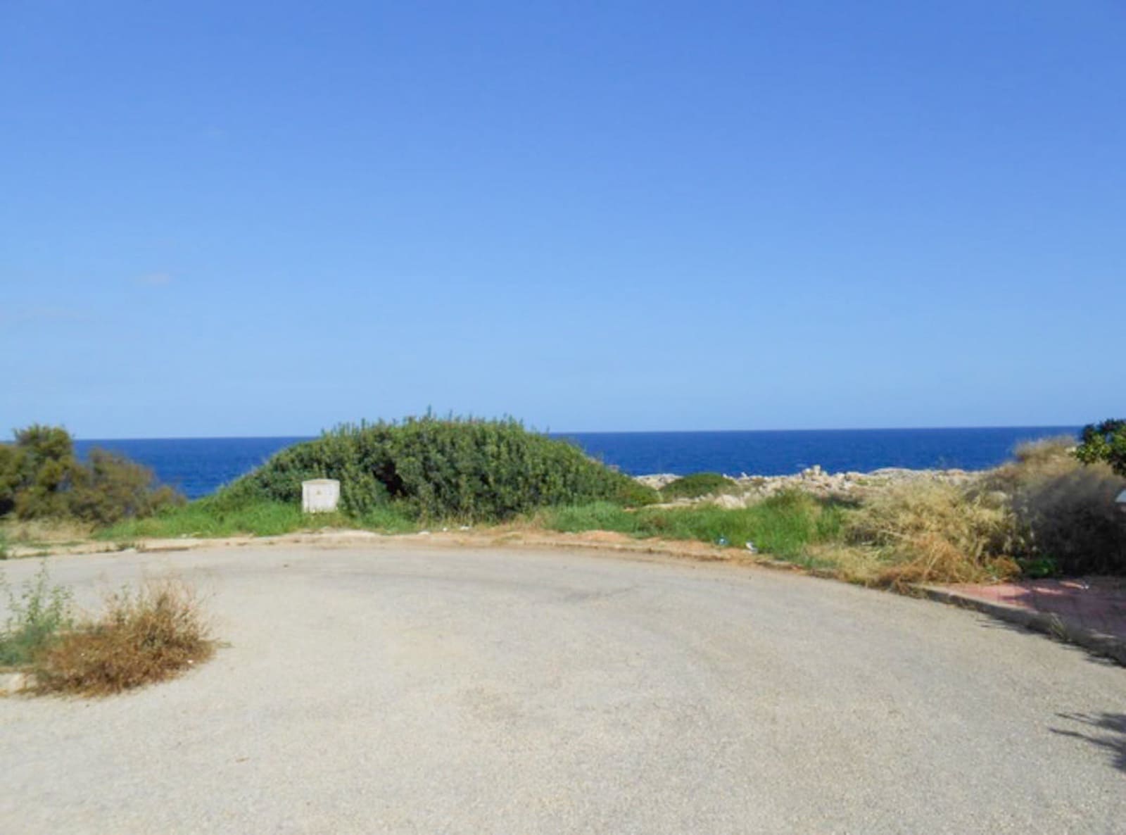 Grunde uden byggetilladelser til salg i Cala d'Or - € 3.000.000 (Ref: 8530039)