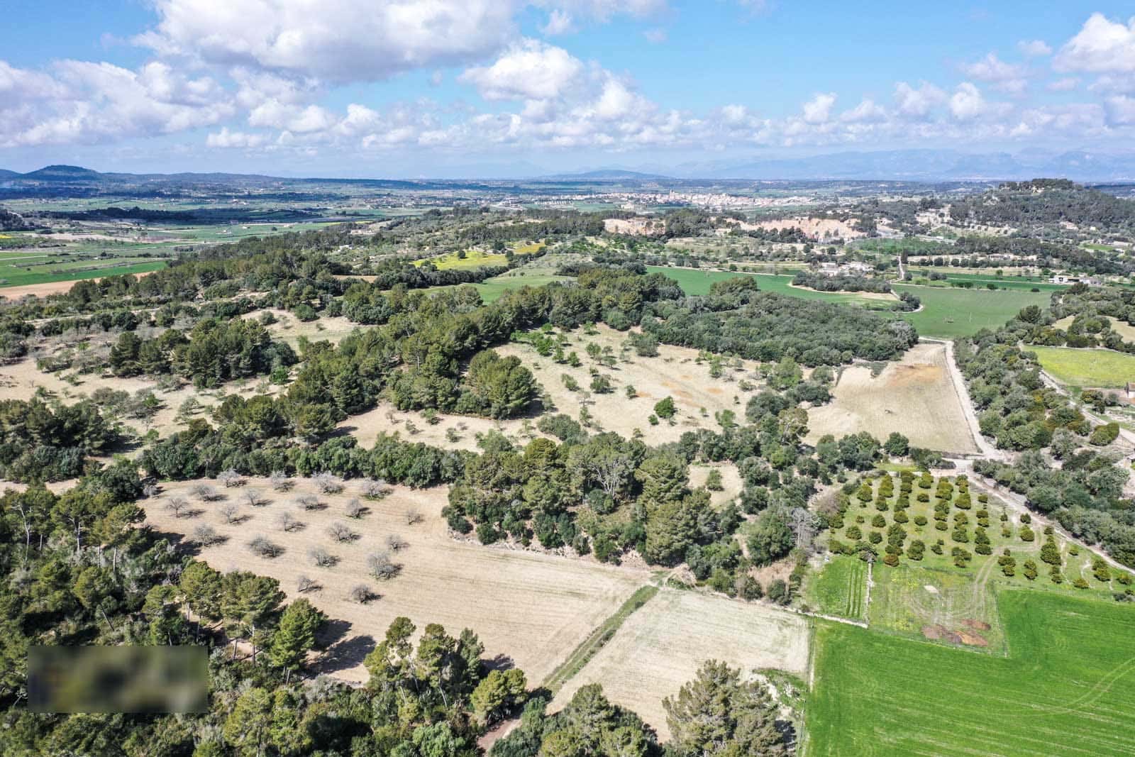 8 soveværelse Finca/Landehus til salg i Porreres med garage - € 5.500.000 (Ref: 8530046)