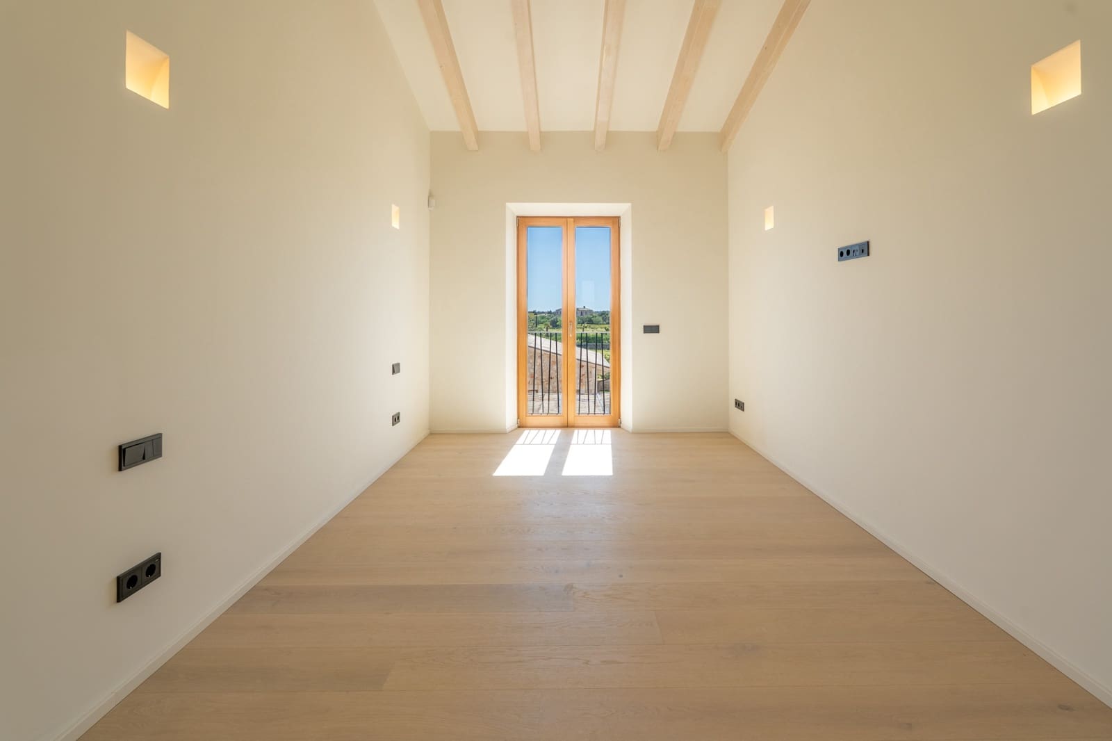 5 soveværelse Finca/Landehus til salg i Cala Llombards med swimmingpool garage - € 3.100.000 (Ref: 8530062)