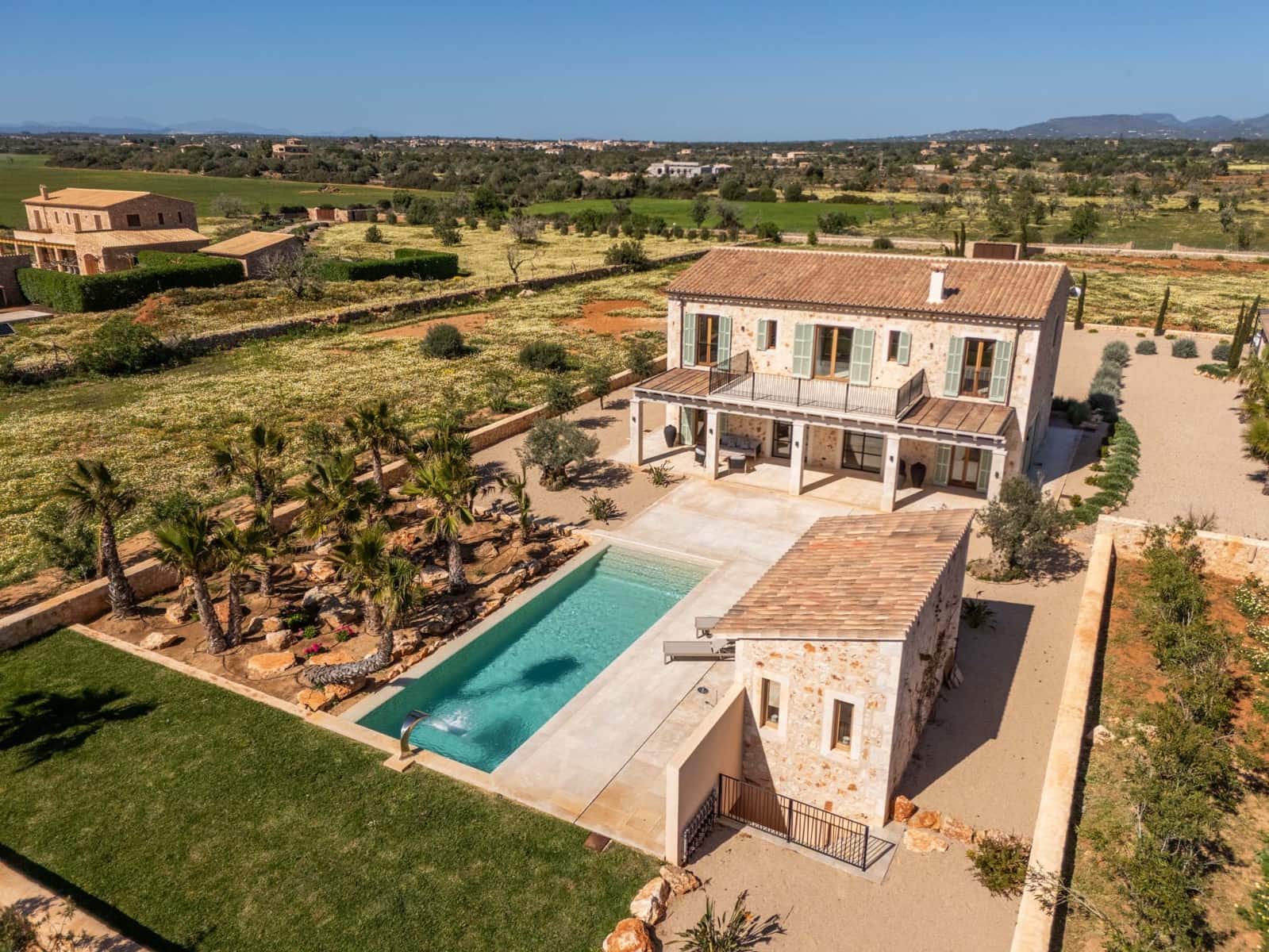 5 soveværelse Finca/Landehus til salg i Cala Llombards med swimmingpool garage - € 3.100.000 (Ref: 8530062)