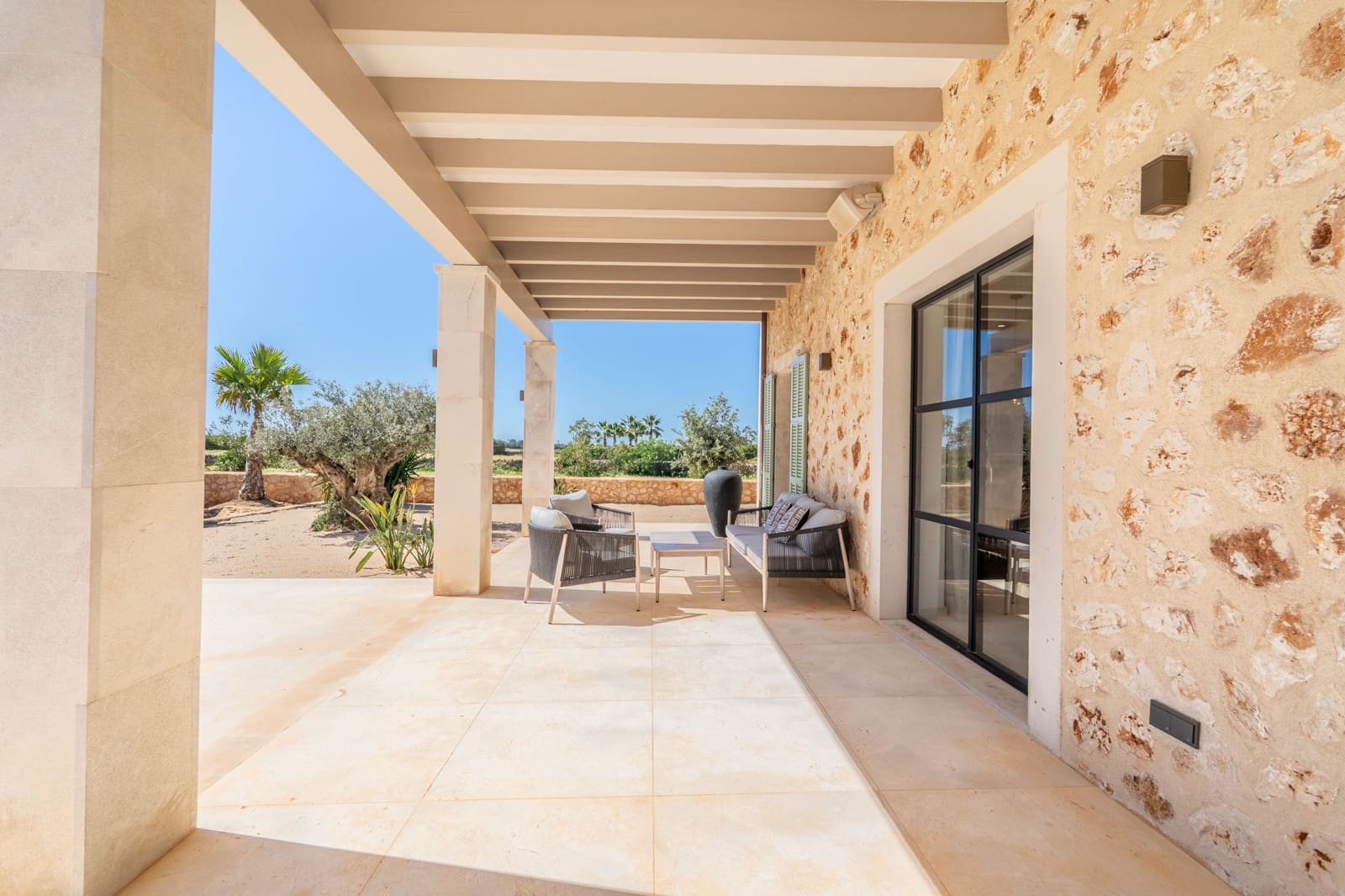 5 soveværelse Finca/Landehus til salg i Cala Llombards med swimmingpool garage - € 3.100.000 (Ref: 8530062)