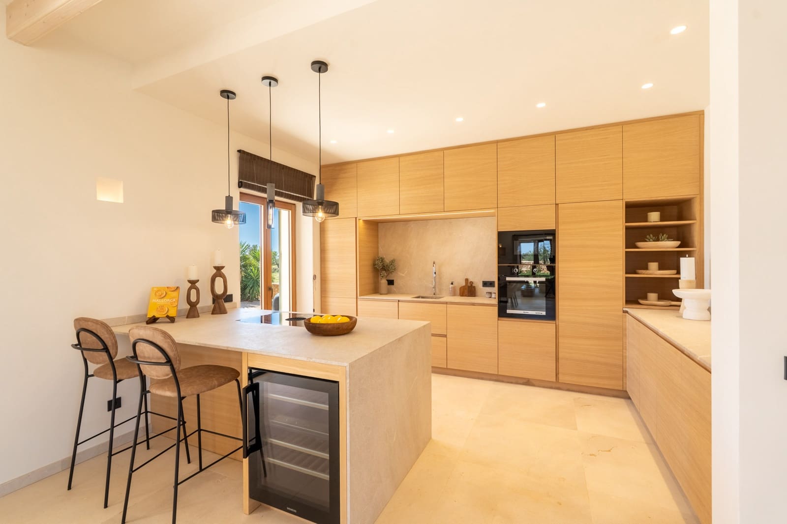 5 soveværelse Finca/Landehus til salg i Cala Llombards med swimmingpool garage - € 3.100.000 (Ref: 8530062)