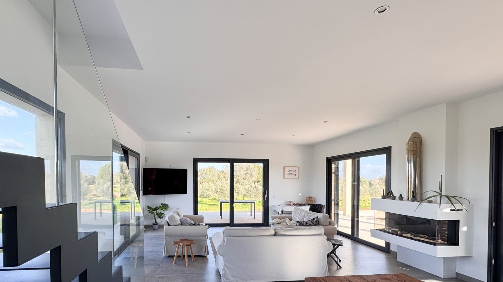 5 soveværelse Finca/Landehus til salg i Ses Salines med swimmingpool garage - € 3.600.000 (Ref: 8737401)