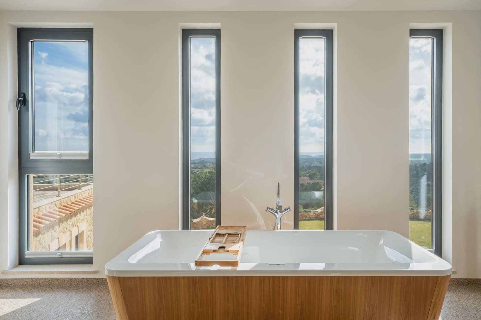 4 soveværelse Finca/Landehus til salg i Cala Murada med swimmingpool garage - € 2.600.000 (Ref: 8771018)