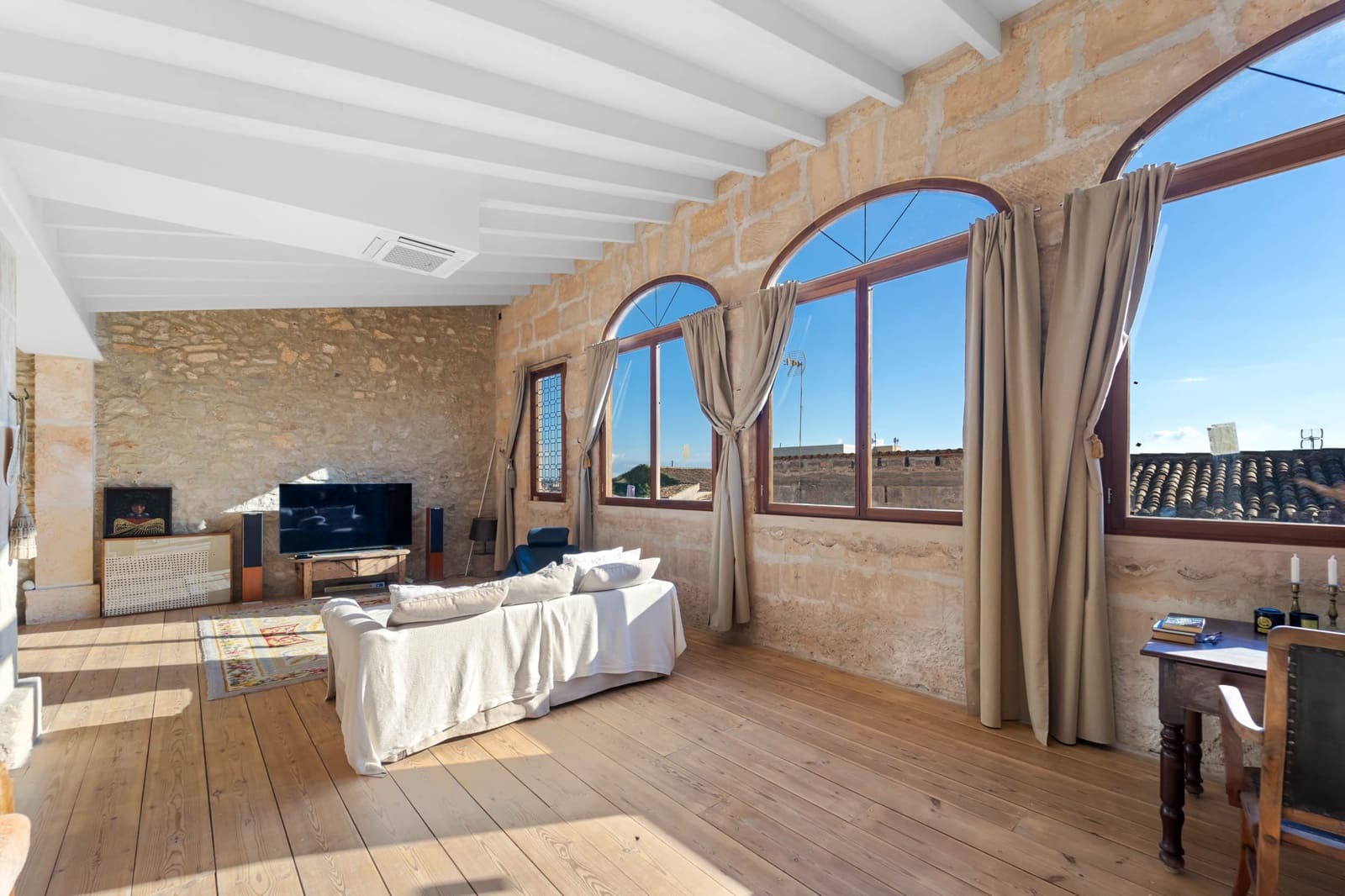 3 soveværelse Byhus til salg i Porreres med garage - € 2.100.000 (Ref: 8798671)