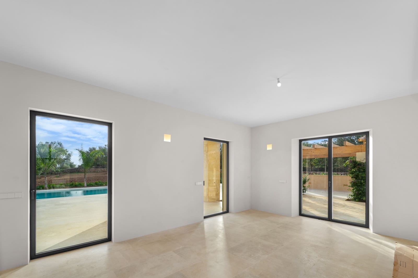 4 soveværelse Finca/Landehus til salg i Felanitx med swimmingpool garage - € 3.450.000 (Ref: 9115970)