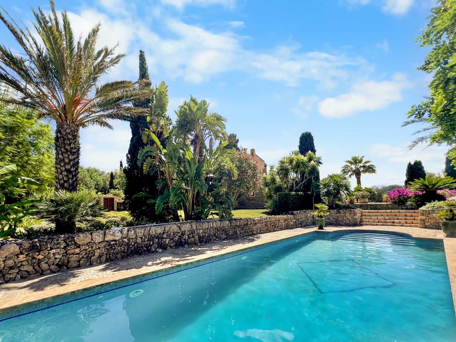 5 soveværelse Finca/Landehus til salg i Felanitx med swimmingpool garage - € 3.500.000 (Ref: 9257200)