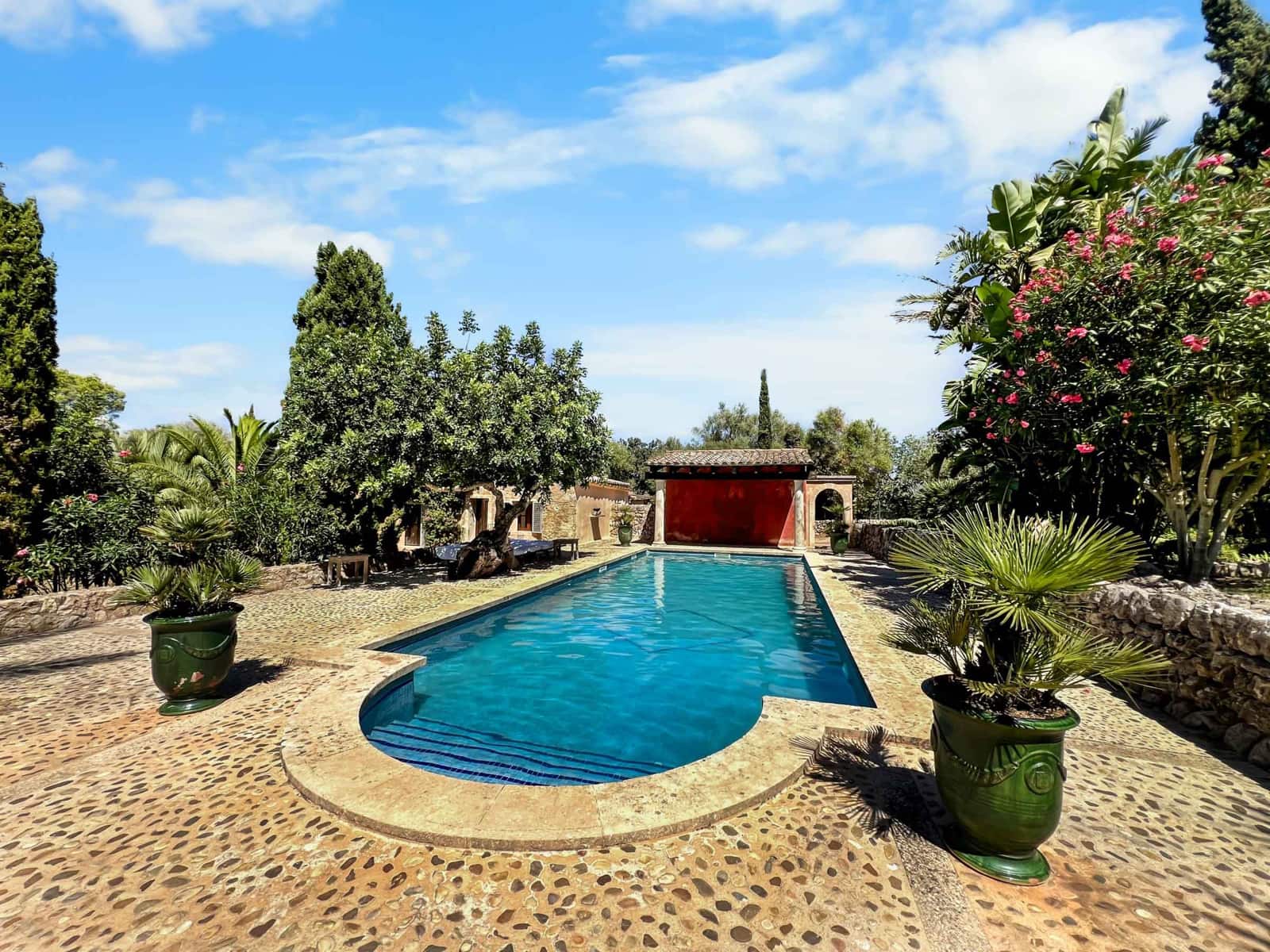 5 soveværelse Finca/Landehus til salg i Felanitx med swimmingpool garage - € 3.500.000 (Ref: 9257200)