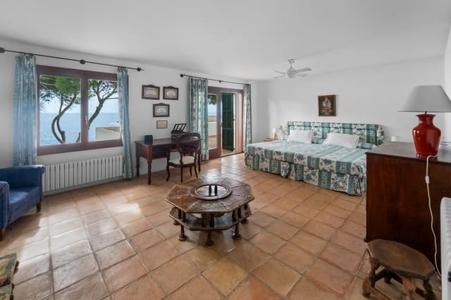 6 soveværelse Villa til salg i Cala d'Or, Santanyí - € 7.200.000 (Ref: 9257204)