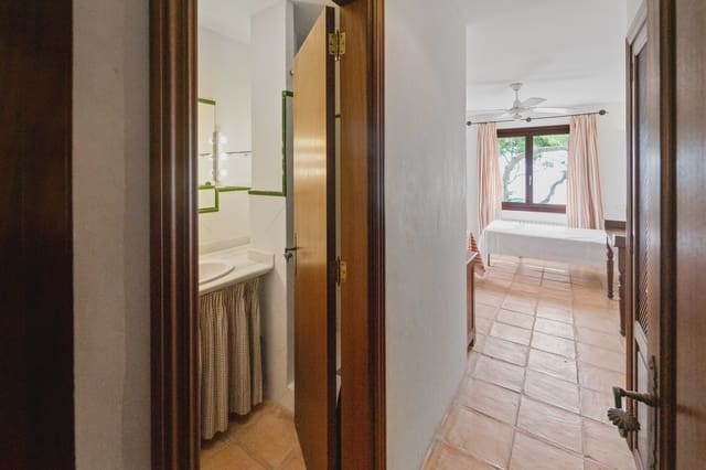 6 soveværelse Villa til salg i Cala d'Or, Santanyí - € 7.200.000 (Ref: 9257204)