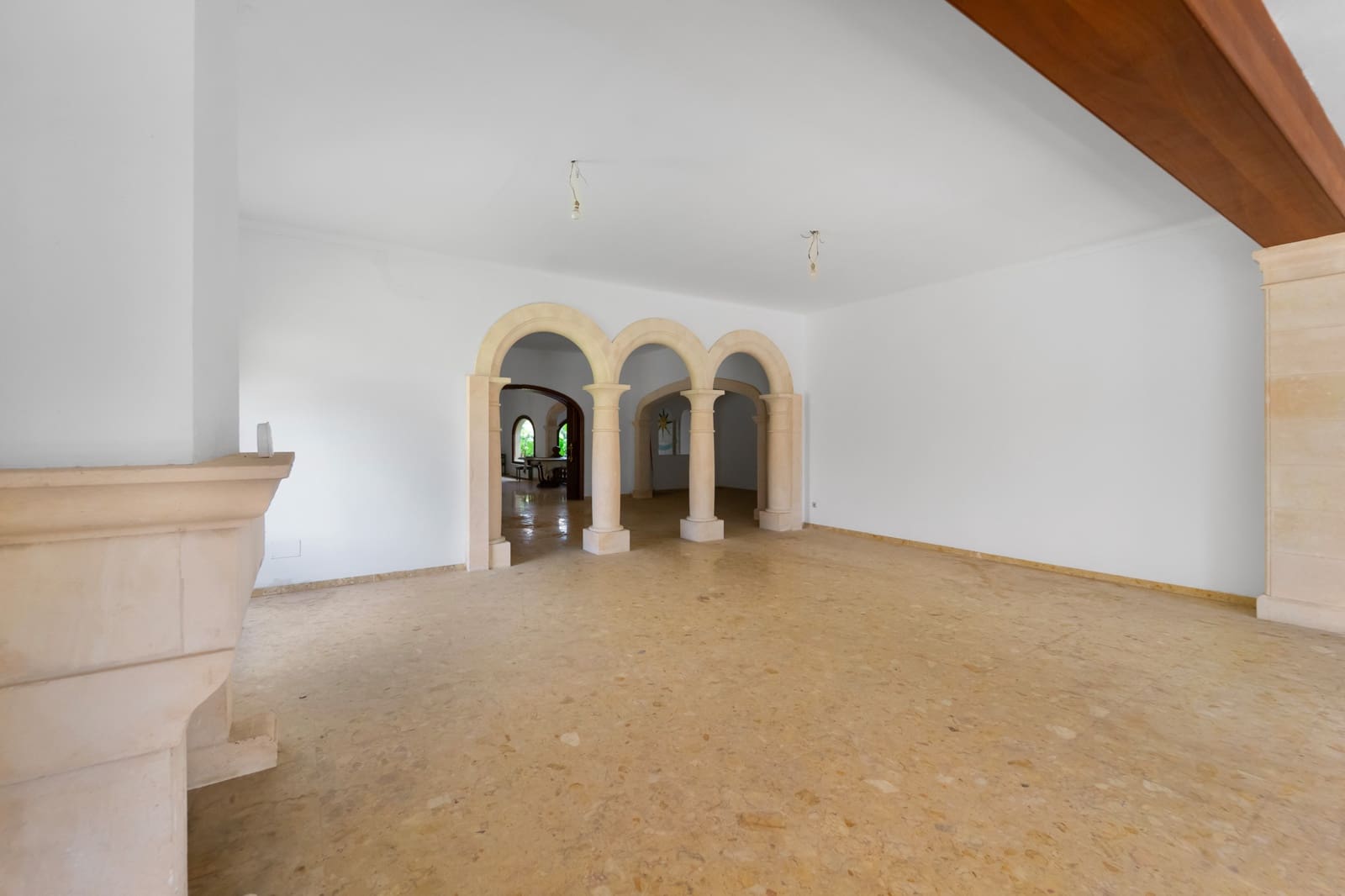 5 bedroom Finca/Country House for sale in Manacor with pool garage - € 2,200,000 (Ref: 9272431)