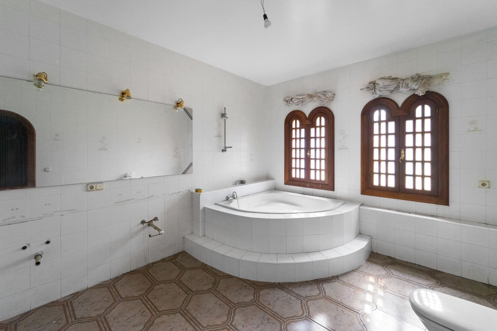 5 bedroom Finca/Country House for sale in Manacor with pool garage - € 2,200,000 (Ref: 9272431)