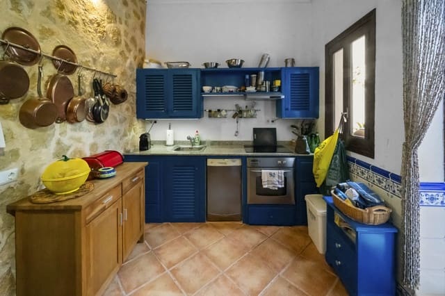 6 makuuhuone Omakotitalo myytävänä paikassa Felanitx - 495 000 € (Ref: 9330541)