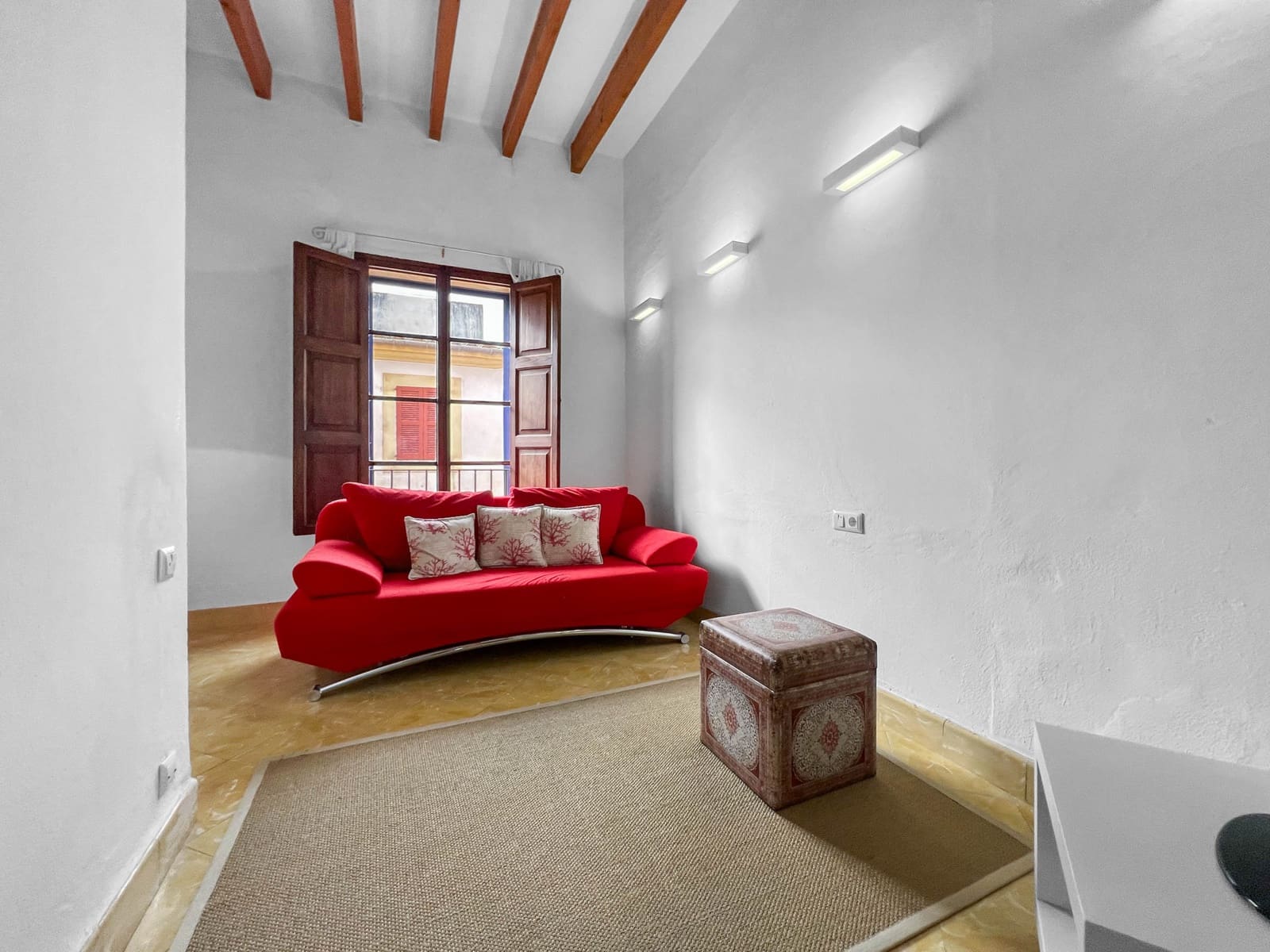 6 bedroom Townhouse for sale in Felanitx - € 495,000 (Ref: 9330541)