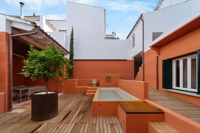 6 makuuhuone Omakotitalo myytävänä paikassa Felanitx mukana 
autotalli - 1 950 000 € (Ref: 9419364)