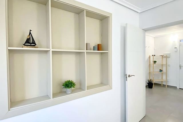 2 quarto Apartamento para arrendar em Cala d'Or, Santanyí com piscina - 1 000 € (Ref: 9470546)