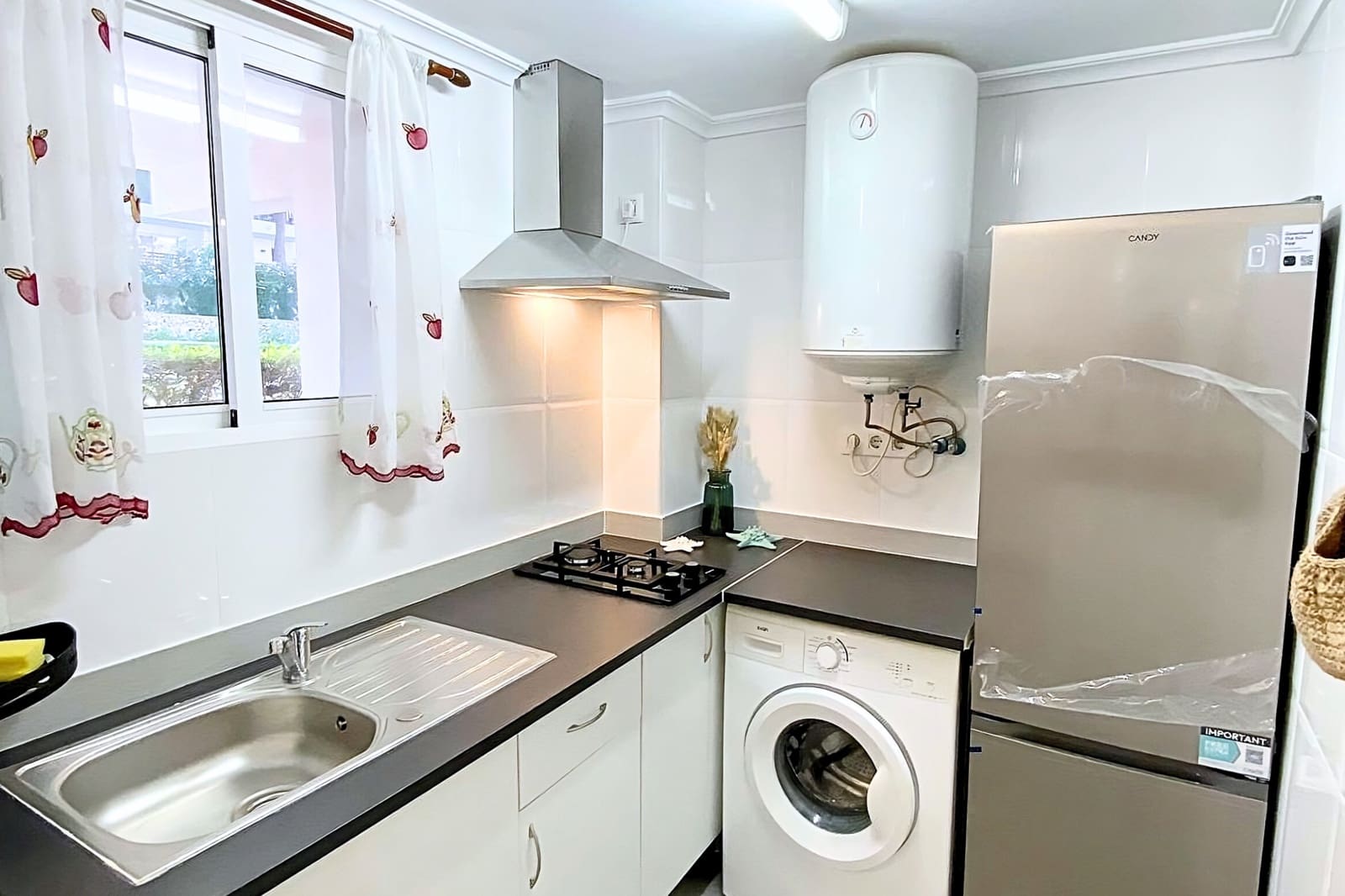 2 quarto Apartamento para arrendar em Cala d'Or com piscina - 1 000 € (Ref: 9470546)