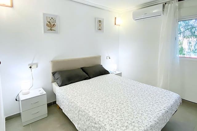 2 quarto Apartamento para arrendar em Cala d'Or, Santanyí com piscina - 1 000 € (Ref: 9470546)