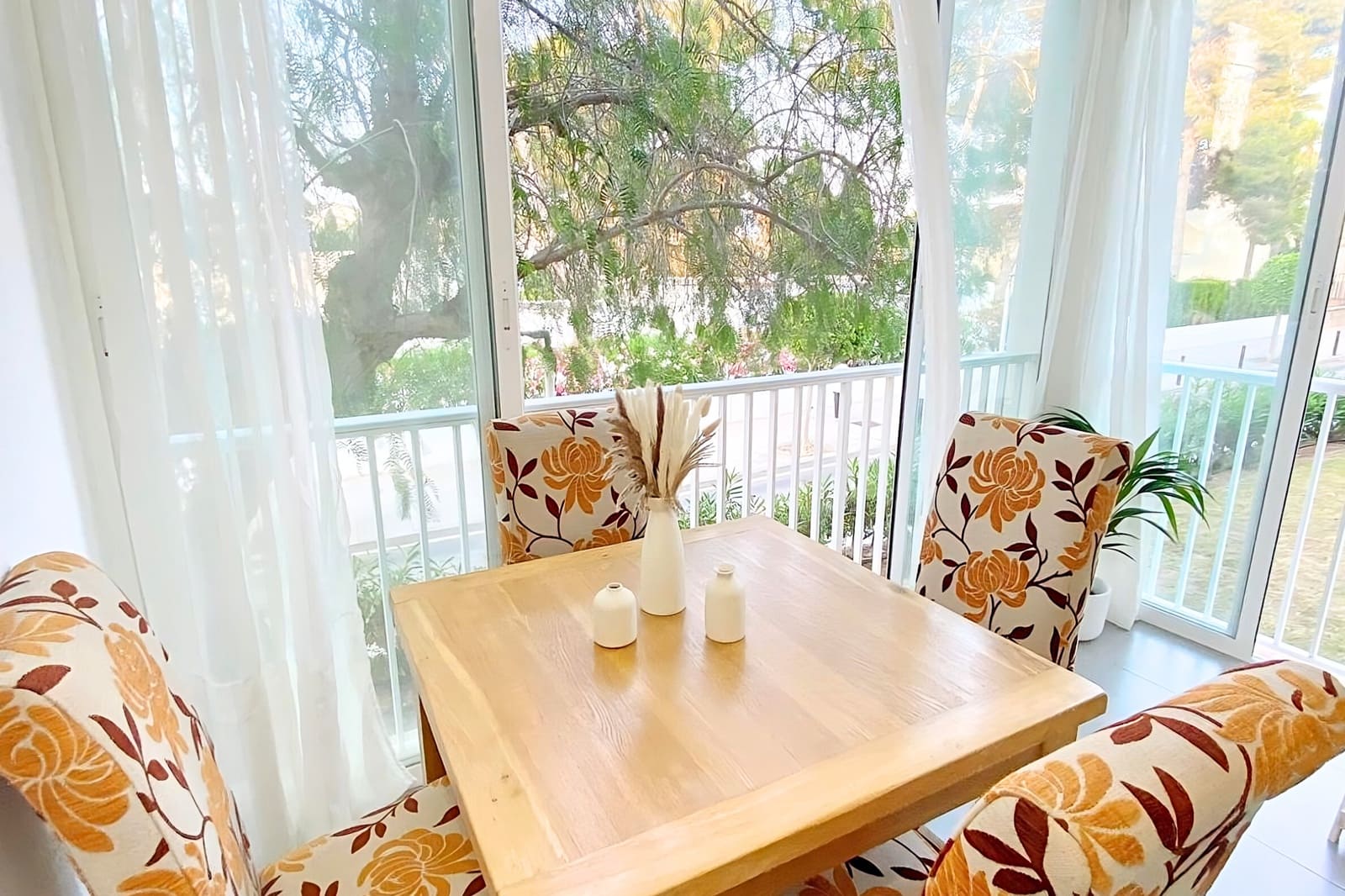 2 quarto Apartamento para arrendar em Cala d'Or com piscina - 1 000 € (Ref: 9470546)