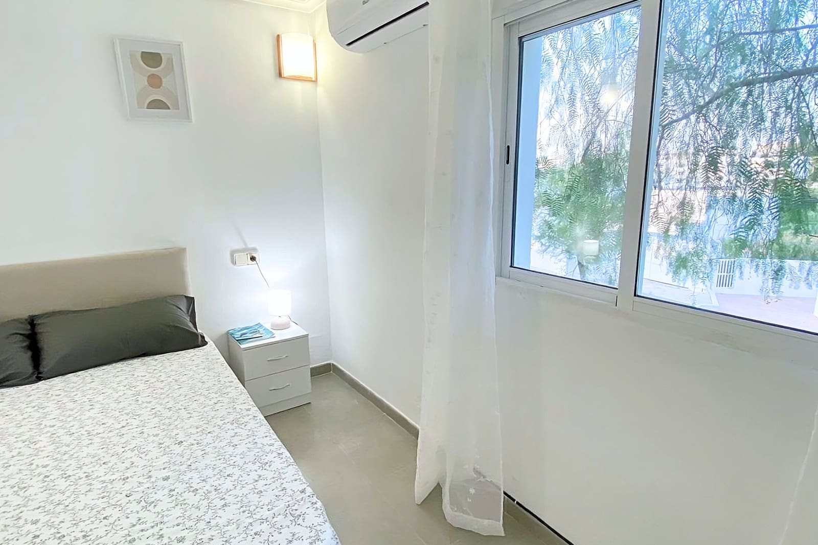 2 quarto Apartamento para arrendar em Cala d'Or com piscina - 1 000 € (Ref: 9470546)