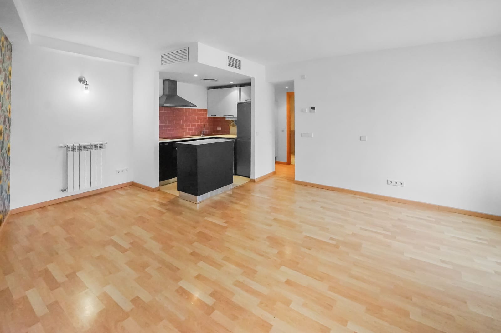 1 bedroom Apartment for sale in Campos with pool garage - € 260,000 (Ref: 9655838)