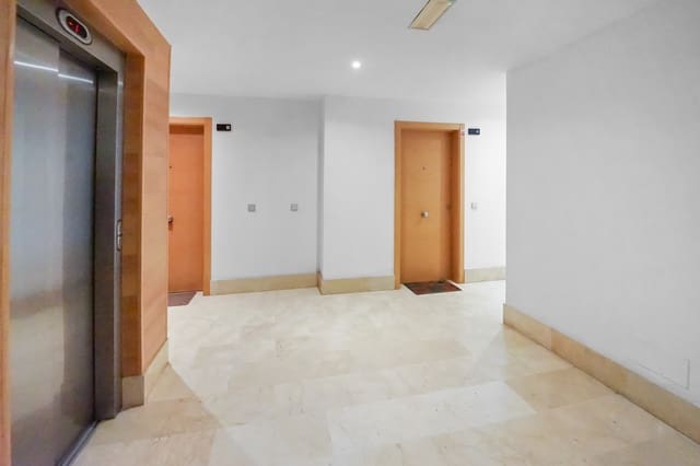 1 bedroom Apartment for sale in Campos with pool garage - € 260,000 (Ref: 9655838)