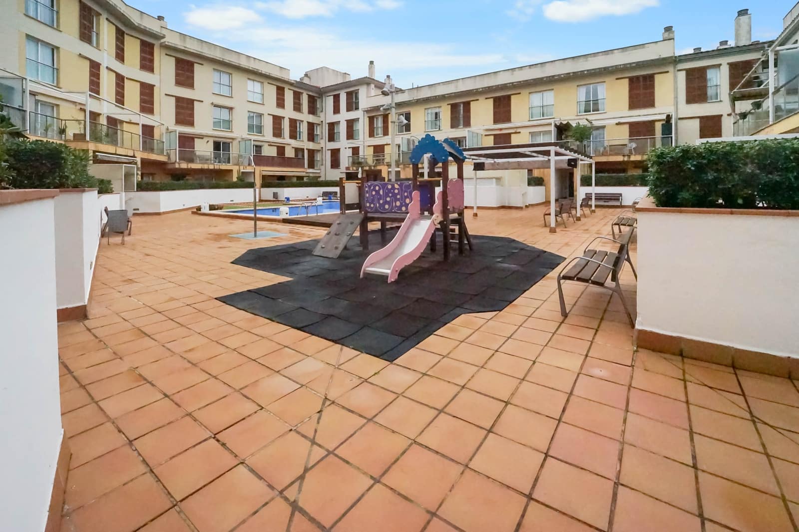 1 bedroom Apartment for sale in Campos with pool garage - € 260,000 (Ref: 9655838)