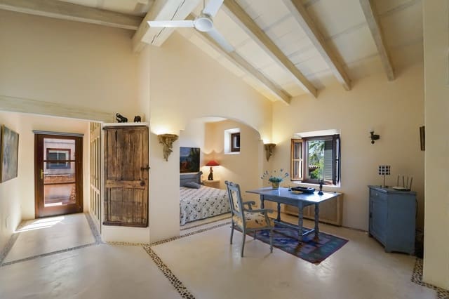 Finca/Casa Rural de 5 habitaciones en Felanitx en venta con piscina - 3.500.000 € (Ref: 9672339)