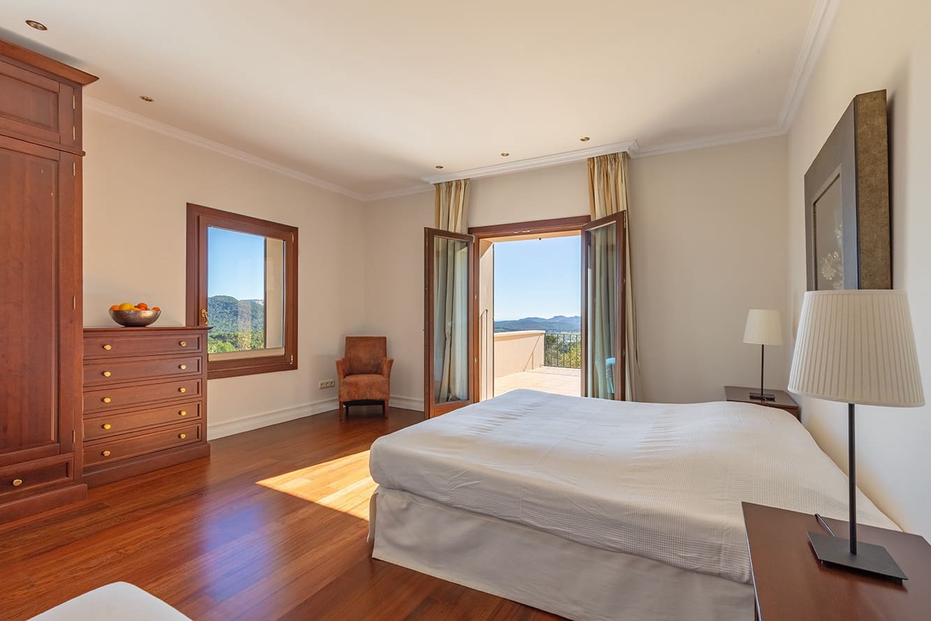 6 bedroom Finca/Country House for sale in Felanitx with pool - € 3,950,000 (Ref: 9672341)