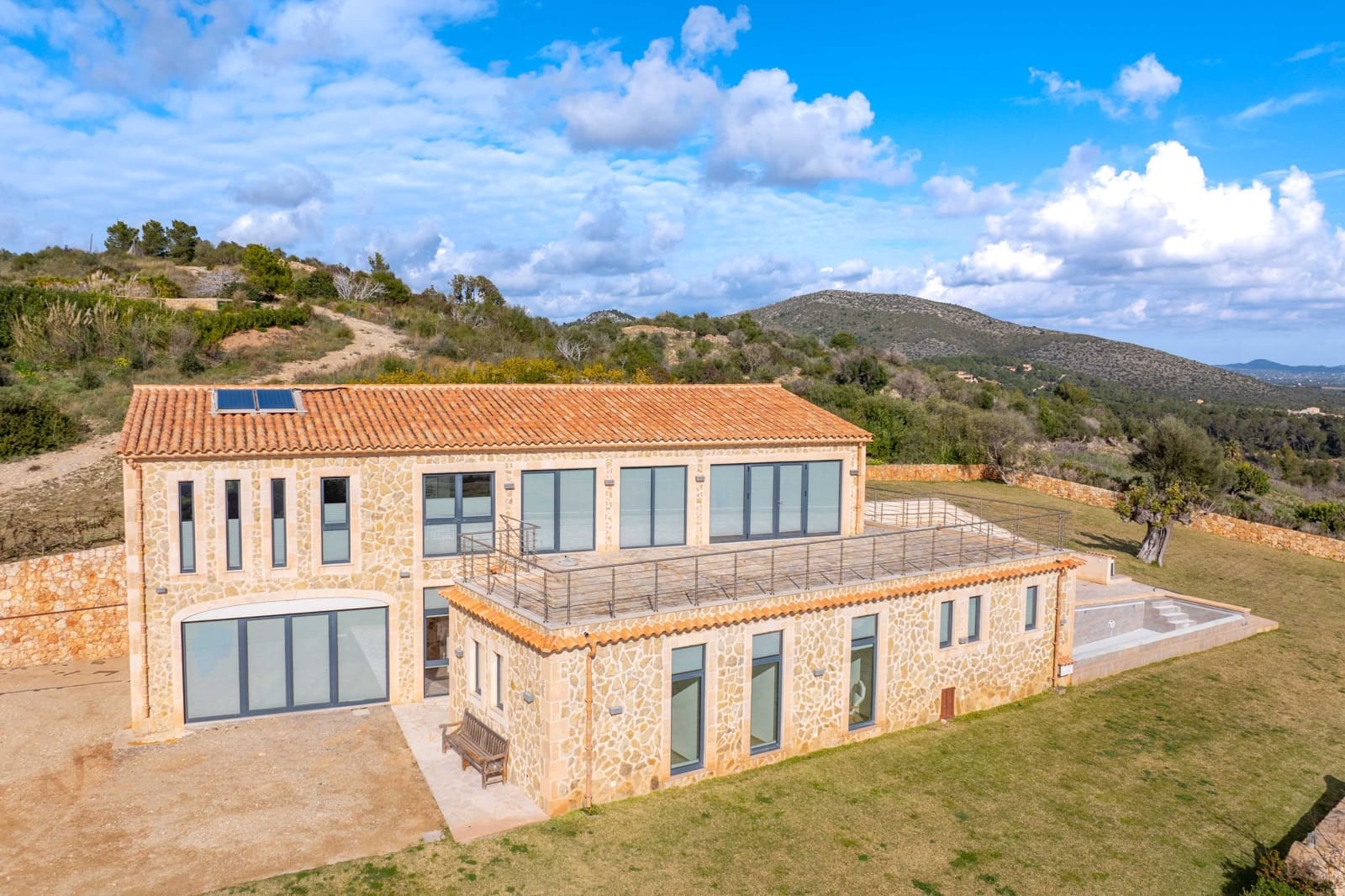 Finca/Casa Rural de 4 habitaciones en Cala Murada en venta con piscina - 2.600.000 € (Ref: 9672350)