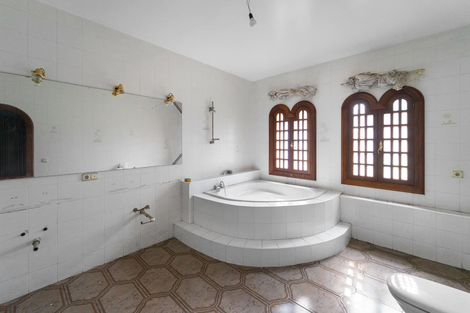 5 bedroom Finca/Country House for sale in Manacor with pool - € 2,200,000 (Ref: 9672352)