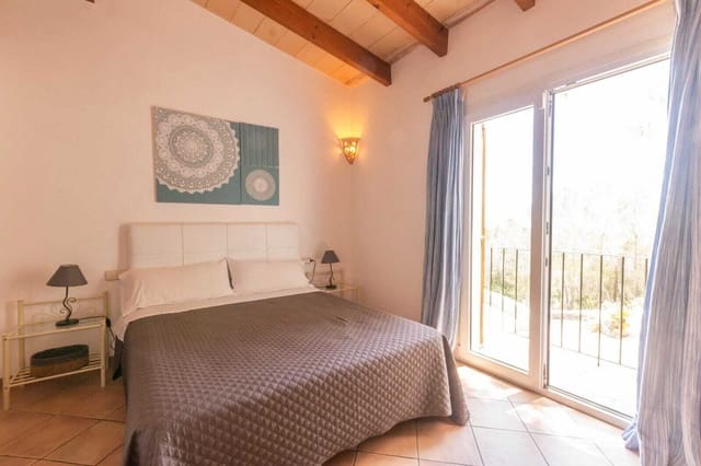 Finca/Casa Rural de 5 habitaciones en Cala Murada, Manacor en venta con piscina - 1.490.000 € (Ref: 9672358)