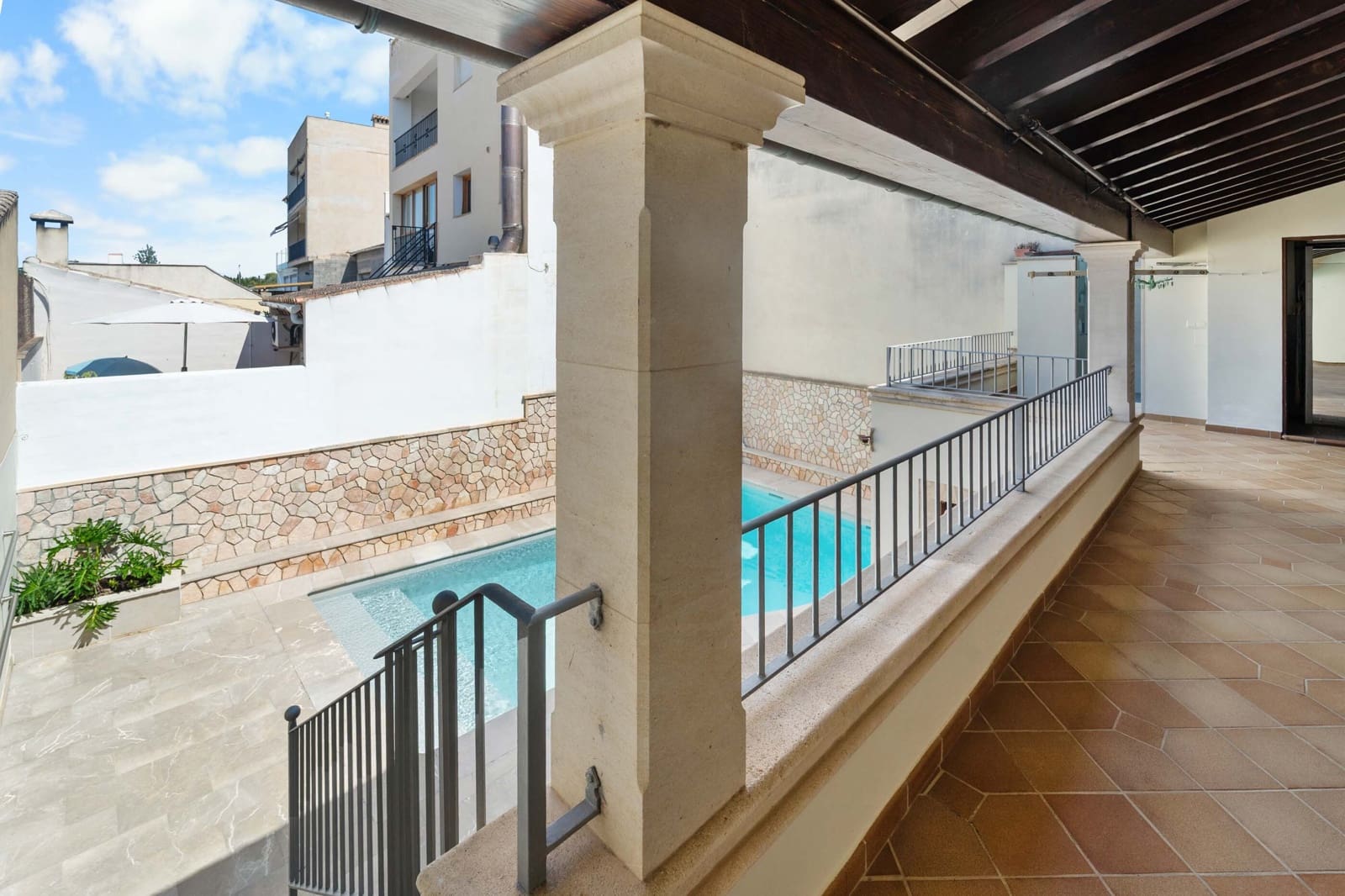 4 bedroom Townhouse for sale in Porreres with pool - € 790,000 (Ref: 9672364)